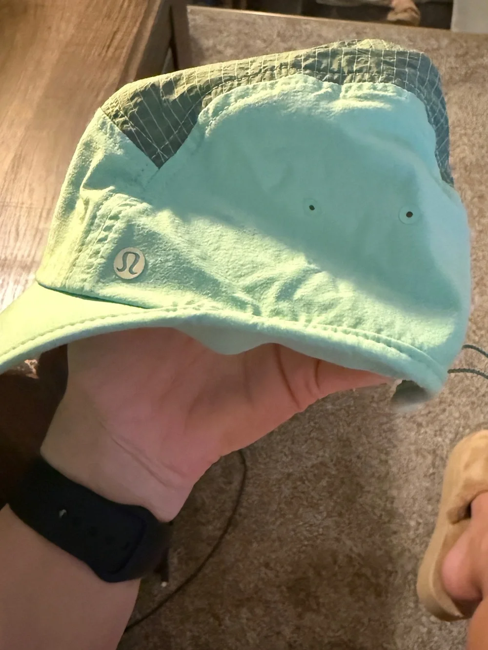 Lululemon hat - Picture 4 of 4